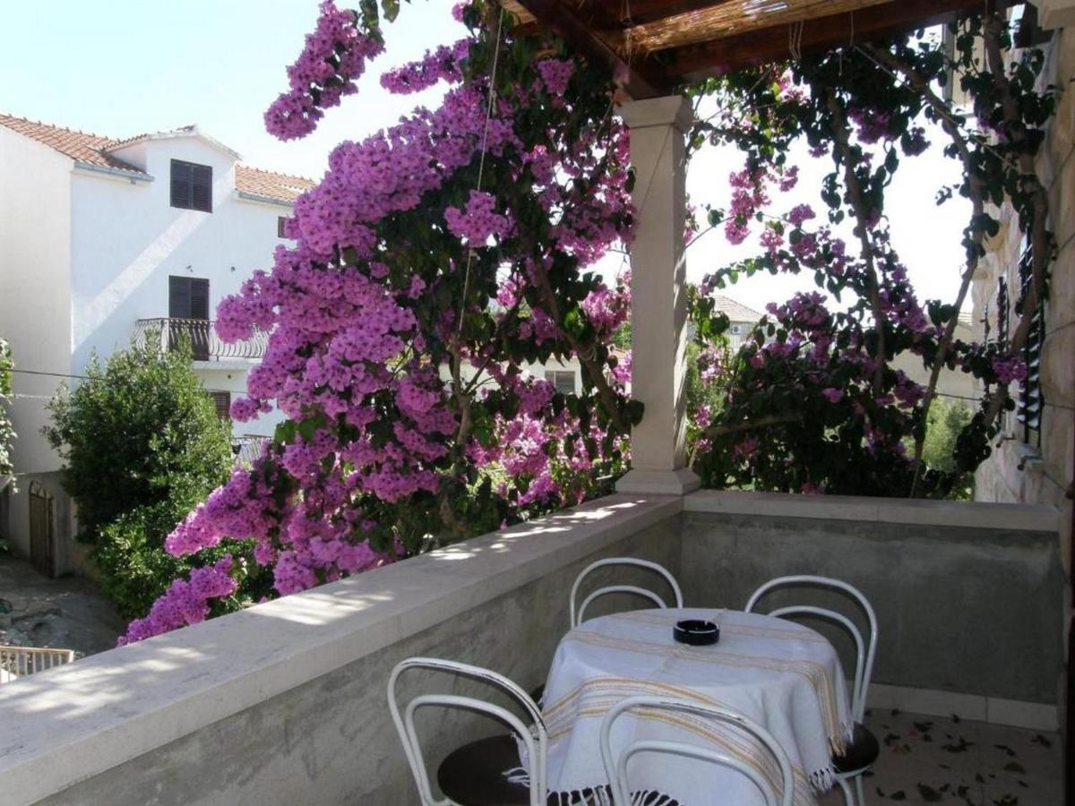 Villa Renipol Adults Only Sutivan Bagian luar foto