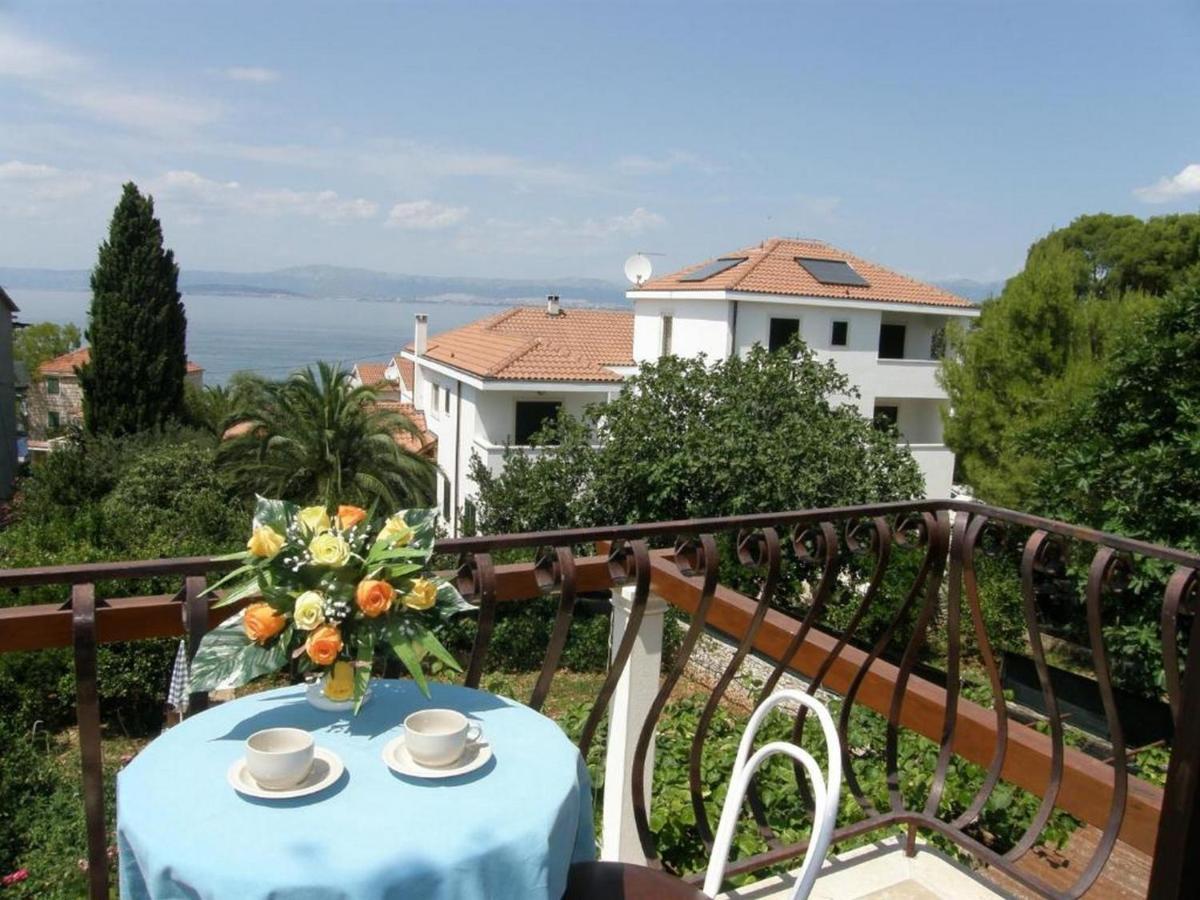 Villa Renipol Adults Only Sutivan Ruang foto