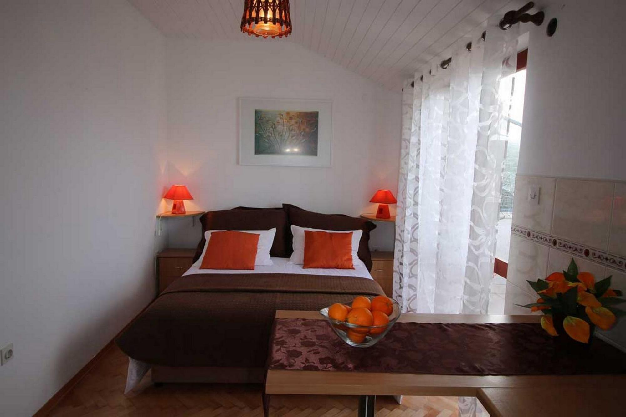 Villa Renipol Adults Only Sutivan Ruang foto
