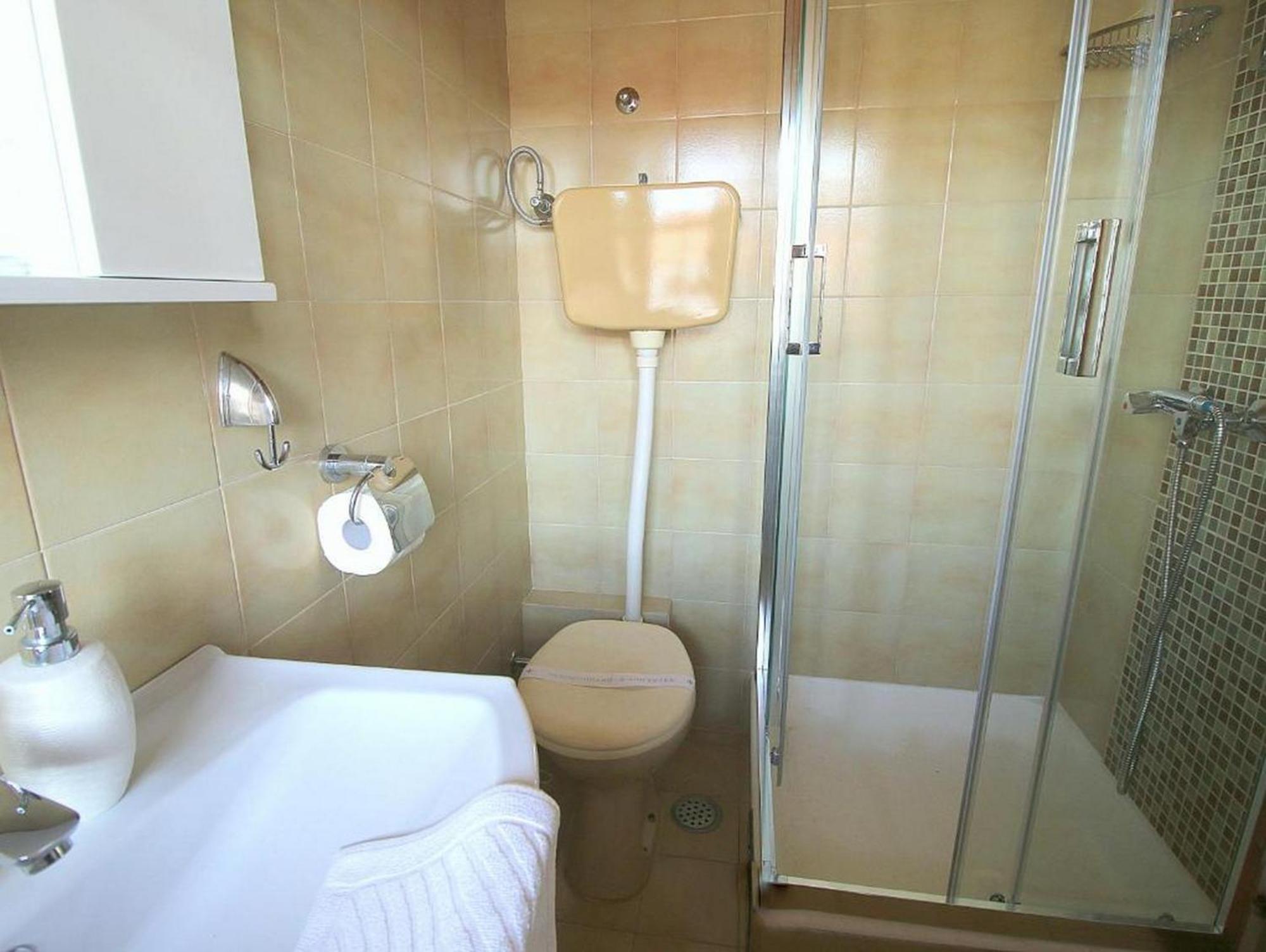 Villa Renipol Adults Only Sutivan Ruang foto