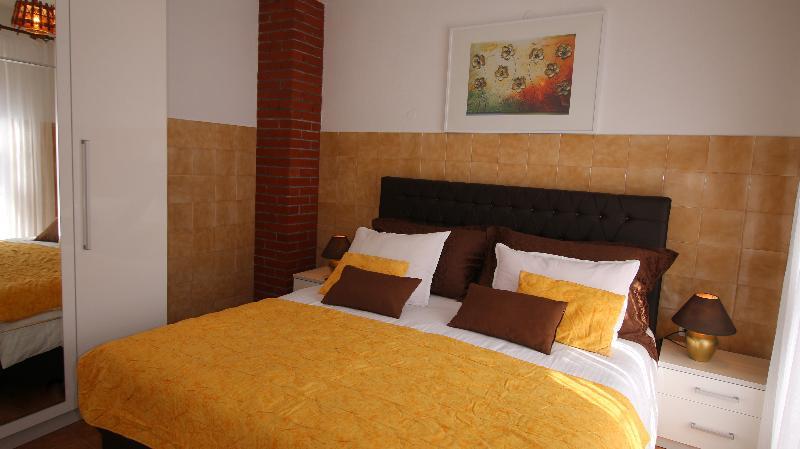 Villa Renipol Adults Only Sutivan Bagian luar foto